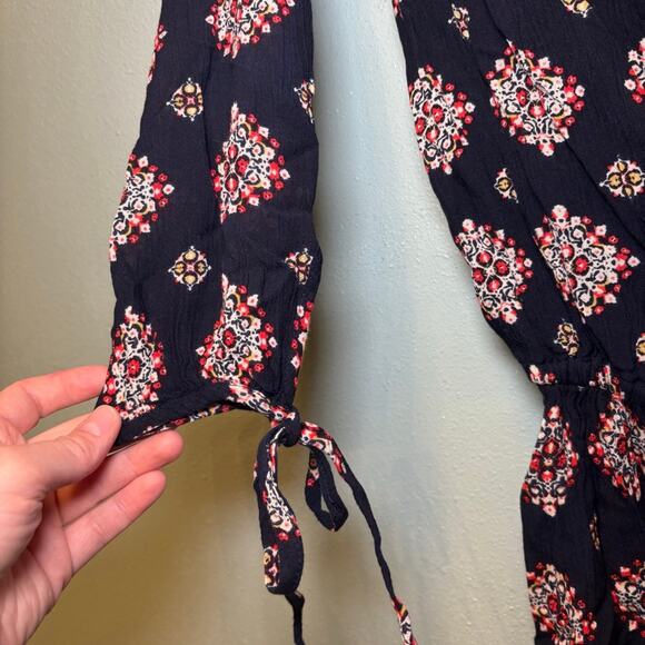 Women's Braeve Navy Red Patterned Off Shoulder Romper Size S - Picture 4 of 10